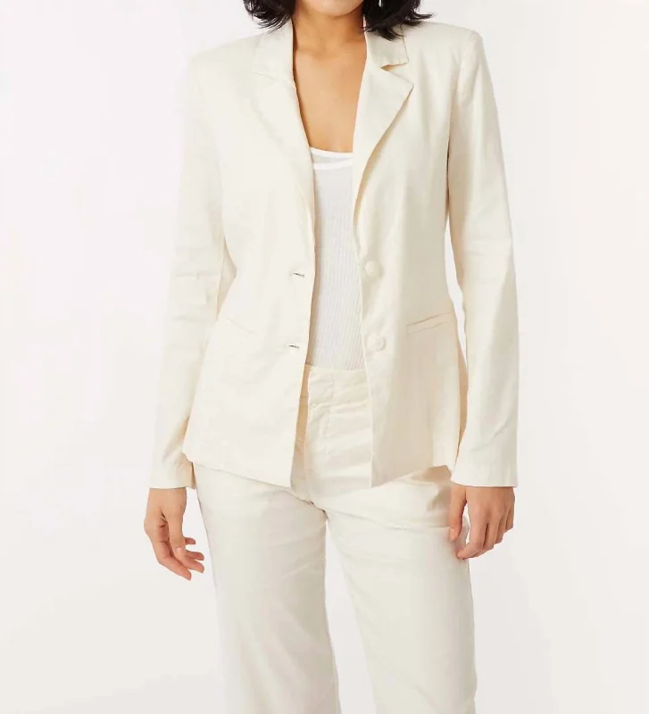 Lara Stretch Linen Blazer In Cream